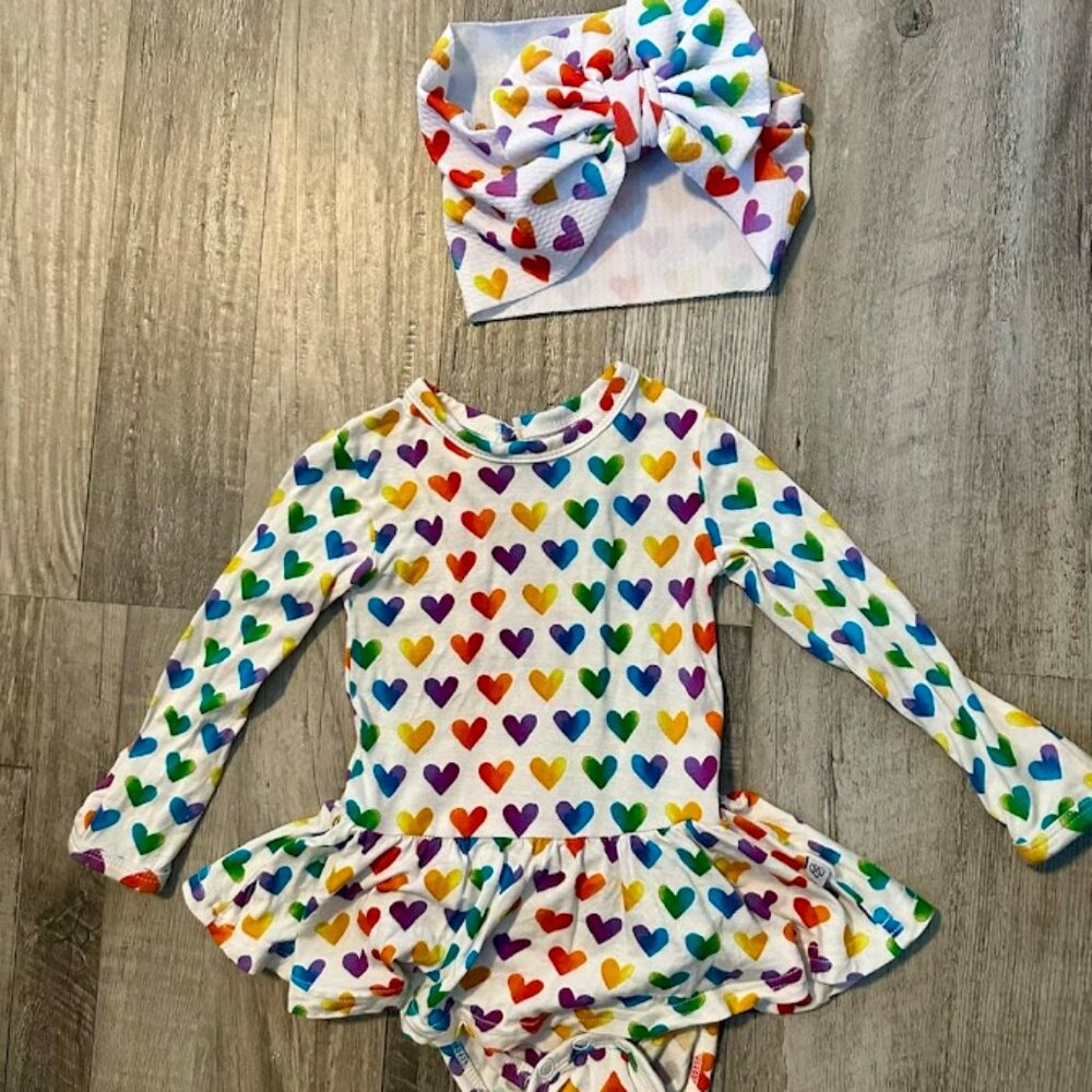 Bums & Roses Rainbow Hearts Print dress & Bow set 3/6